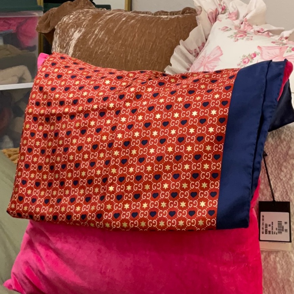 Designer Logo Print Silk Pillowcase in Red & Navy
